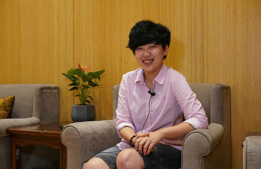 28岁台湾低音提琴家张富淳弃德教职赴苏交专任副首席