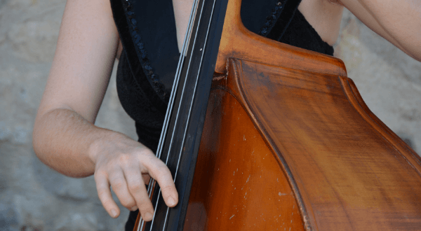 谈怎样练习低音提琴的揉弦