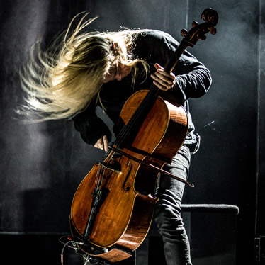 摇滚乐队大提琴手Apocalyptica访谈