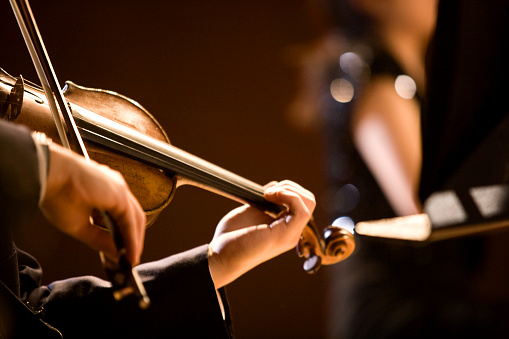 什么是完美的小提琴演奏姿势和技巧