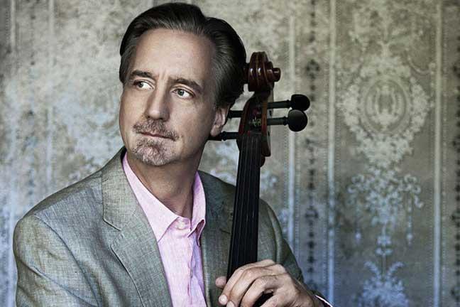 美国大提琴家大卫·芬克尔(David Finckel)
